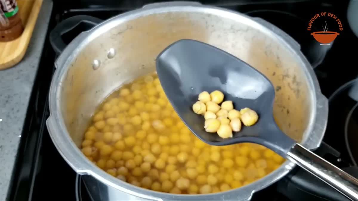 Cooked chickpeas in the pressure cooker